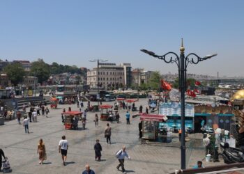 İstanbul’daki yurttaşlar: Adaletli barış olursa Türk-Kürt kardeşliği sağlanır