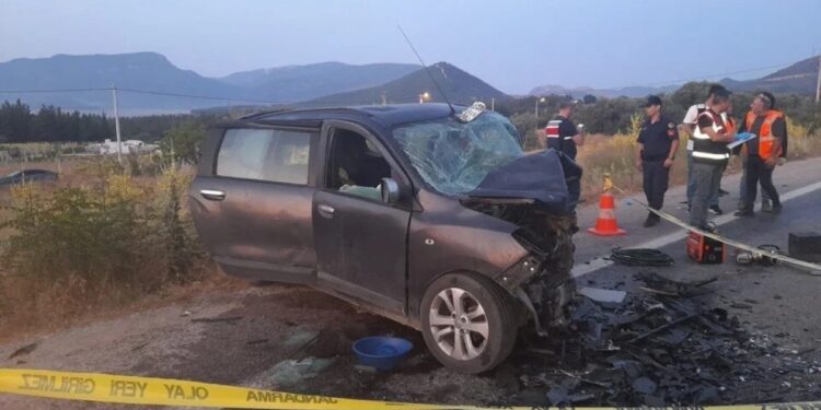 İzmir’de trafik kazası: 5 ölü