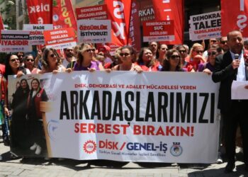 ‘Hukuk sindirme aracı değildir’