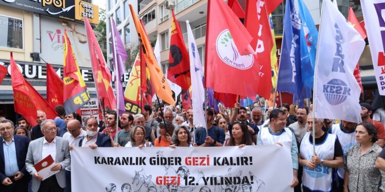 Birçok kentte eylem: Gezi ruhuyla direnişi büyüteceğiz
