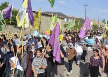 Maxmur’da ablukaya karşı yürüyüş