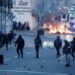 Kuzey İrlanda’da protestolar üçüncü gününde: 32 yaralı, 6 gözaltı