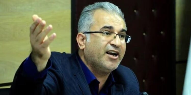 ‘Savaşı bitirin’ çağrısı yapan İranlı sosyolog tutuklandı