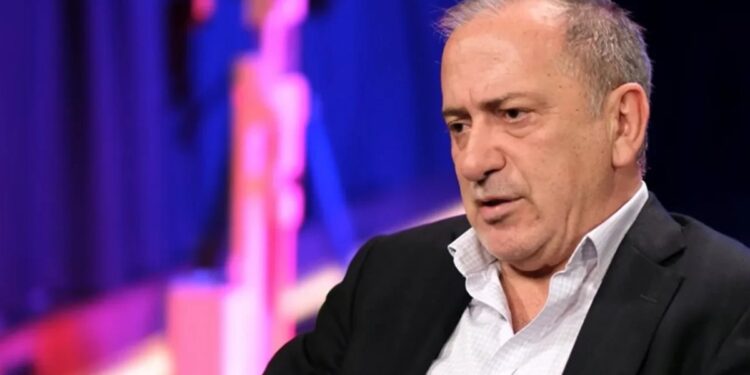 Gazeteci Fatih Altaylı gözaltına alındı