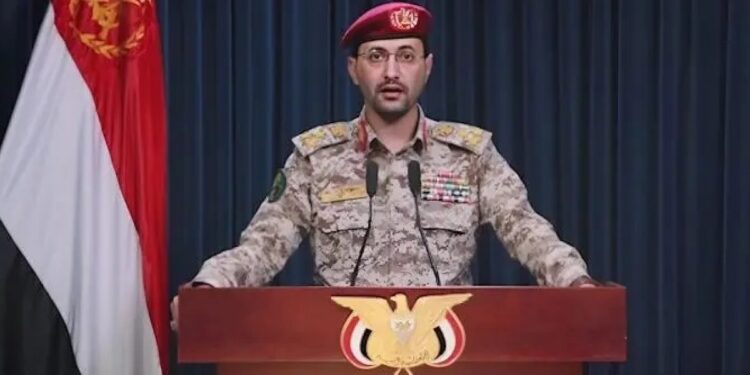 Husiler: ABD saldırılara katılırsa gemilerini vururuz