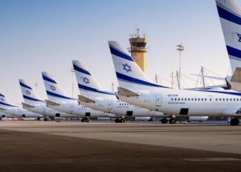 İsrail hava sahası tekrar uçuşlara açıldı