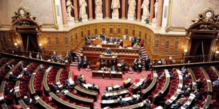 Trump’ın İran’a askeri hareket yetkisini kısıtlamaya yönelik tasarı reddedildi