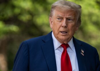 Trump, İran’a yaptırımların hafifletilmesi çalışmalarını durdurdu