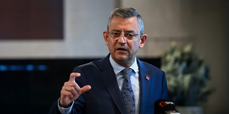 Özgür Özel: Barışı inşa etmek hepimizin ortak sorumluluğu