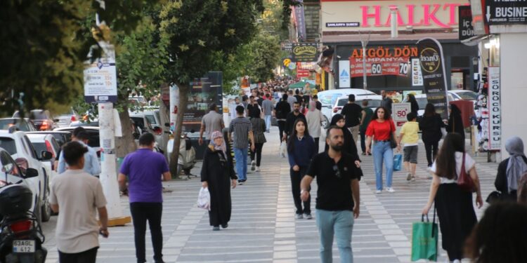 Riha’daki yurttaşlar: Eşit haklarla kardeşlik içerisinde yaşarız