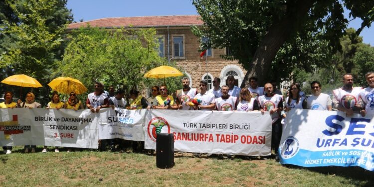 Sağlıkçılardan ‘eziyet yönetmeliğine’ ilişkin açıklama