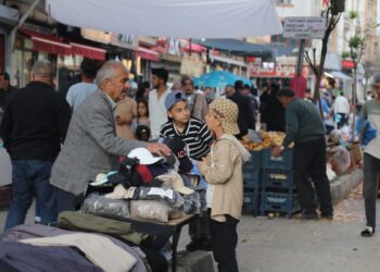 Wan’da bayram hareketliliği: Asıl bayramımız barışla gelecek