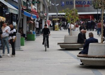 Sokak yargı paketine tepkili: Tutsaklar bırakılmalı