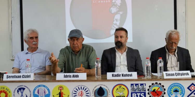 Marksist Okul’dan Wan’da panel