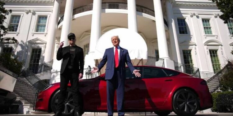 ABD Başkanı Tesla'sını satmayı düşünüyor