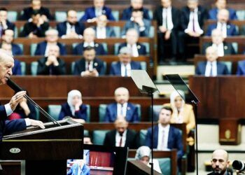 AKP'den milyonlarca asgari ücretliyi üzecek ara zam kararı