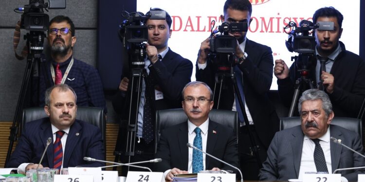 Adalet Bakanlığı: Açık cezaevlerinde 4 bin 291 çocuk tutuluyor