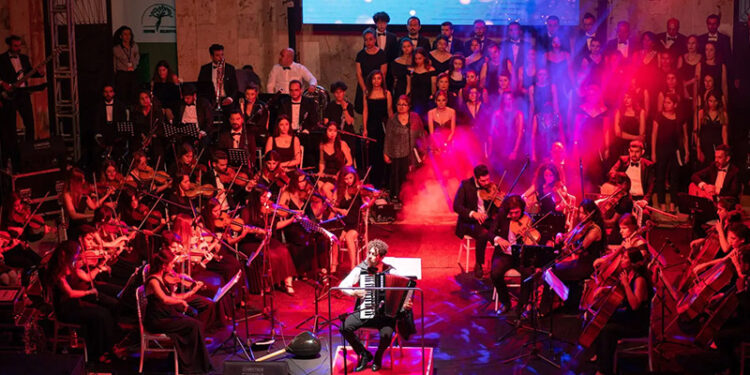 Adıyaman ve Hatay'da gençler ve çocuklar sahnede