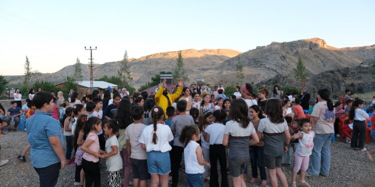 Amed'te çocuklar için kültürel etkinlikler
