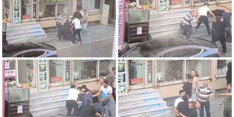 Avcılar'da Alacak-Verecek Kavgası! Yaşlı Adama Acımadılar, Sokak Ortasında Sopalarla Dövdüler