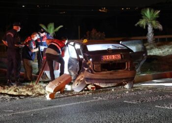 Aydın'da Feci Kaza! 2 Ölü, 3 Yaralı