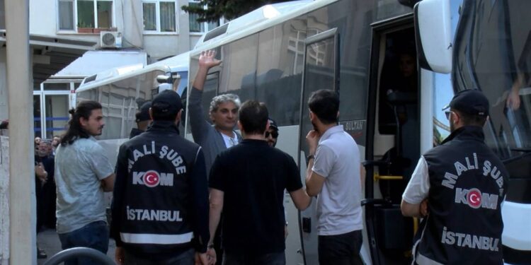 Aykut Erdoğdu’nun tutukluluğuna itiraz edildi