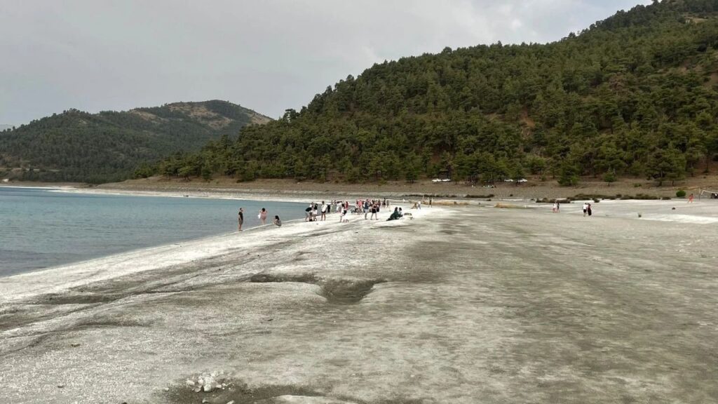 Babalar Günü'nde Yürek Yakan Olay! Tatil İçin Gelmişlerdi; Baba Oğul Salda Gölü'nde Boğularak Can Verdi