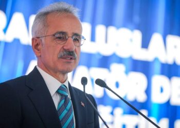 Bakan Uraloğlu Açıkladı! İşte İran ve Irak’ta Mahsur Kalan Uçakların Son Durumu