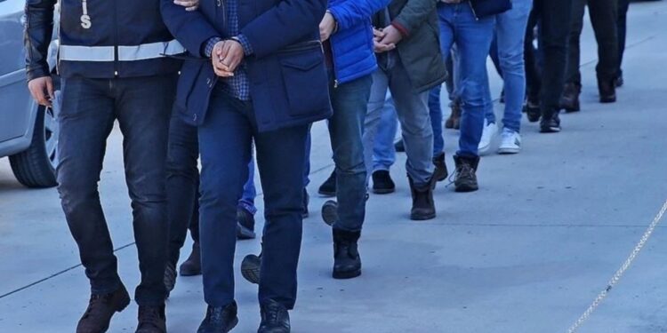 Bakan Yerlikaya Duyurdu! 47 İlde Dolandırıcılık Operasyonu: 181 Tutuklama, 2 Milyar 799 Milyon TL'lik Vurgun