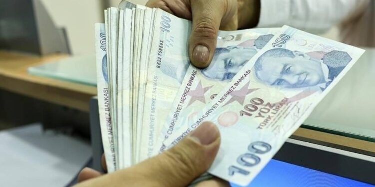 Bankacılık Sektöründe Mevduat Geriledi, Kredi Hacmi Artış Gösterdi
