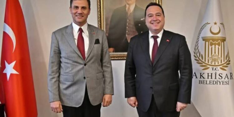 Besim Dutlulu Kimdir, Hangi Partiden? Ferdi Zeyrek'in Yerine Seçilen Yeni Manisa Büyükşehir Belediye Başkanı Besim Dutlulu Hayatı
