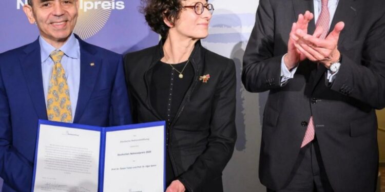 Biontech’in Kurucularına Almanya Ulusal Ödülü