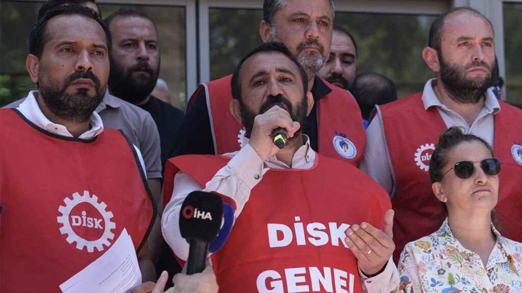 “Biz varız, bürokratların maaşını da sun; oylansın!"