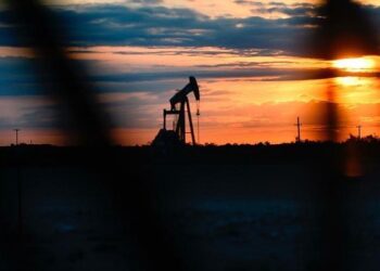 Brent petrolün varili 76,78 dolardan işlem görüyor