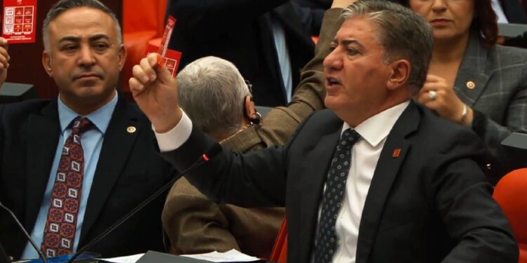 Bu sabah beşinci, onbeşinci, yüzbeşinci dalga, nereye kadar bu olacak?