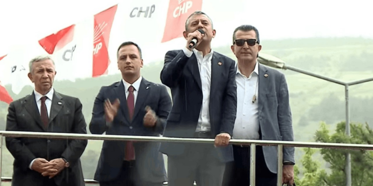 CHP'den 14 Yıl Sonra Bir İlk: Özgür Özel Bayburt'ta Ne Mesaj Verecek?