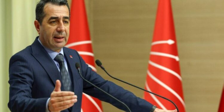 CHP’li Adem’den Kıyı Yönetmeliğine Tepki