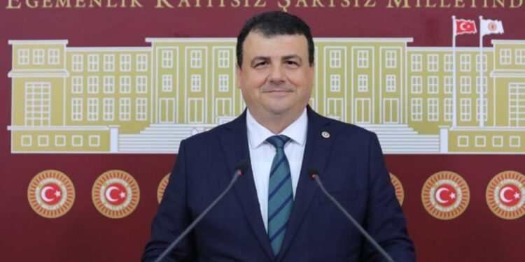 CHP’li Öztürk’ten 'TCK 299' Tepkisi: 'Hangi Kelimeler Hakaret Sayılıyor?'