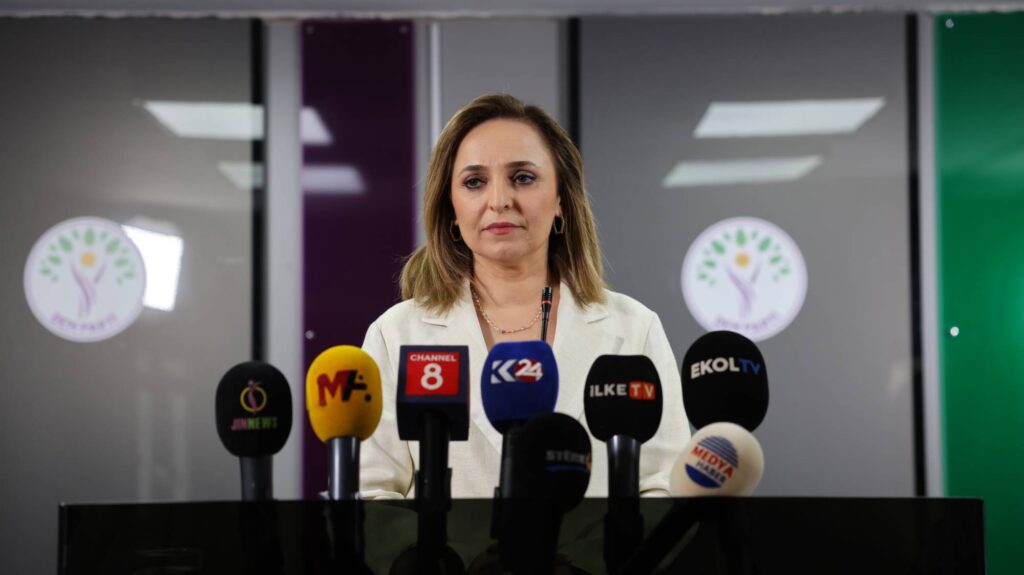 Çözüm sürecinde tıkanıklık ya da kriz söz konusu değil; önceliğimiz, barış ve demokratik toplum sürecine ivme kazandırmak