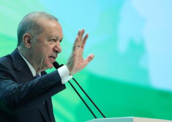 Cumhurbaşkanı Erdoğan'dan CHP'ye Sert Sözler: ‘Şaibeyle Yatıp, Butlanla Kalkıyorlar’