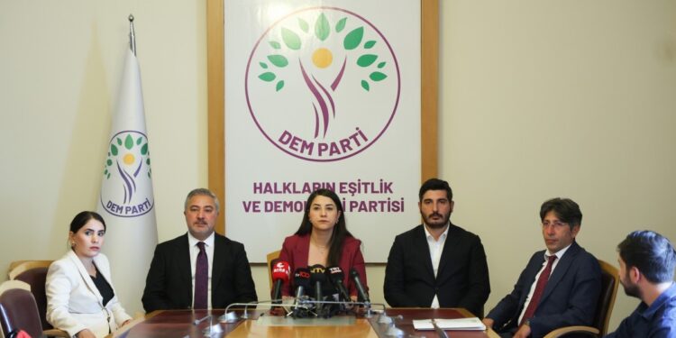 DEM Parti: 10. Yargı Paketi'nin yeniden düzenlenmesi için teklif sunacağız