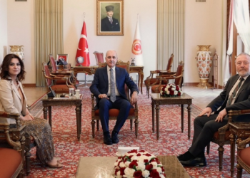 DEM Parti Grup Başkan Vekillerinden Numan Kurtulmuş’a Sürpriz Ziyaret