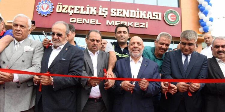 Darbedilirken kol saatine zarar vermiş