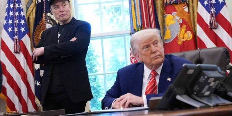 Elon Musk'tan Trump Yönetimine Eleştiri: 'Hayal Kırıklığına Uğradım'