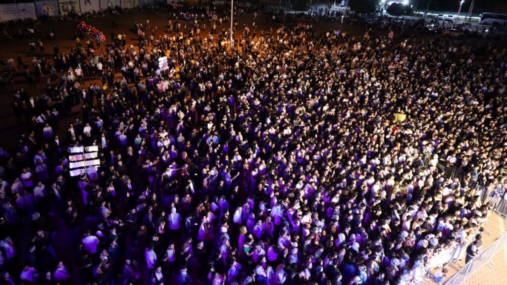 Erdîş’te binlerce kişi şenlikte buluştu