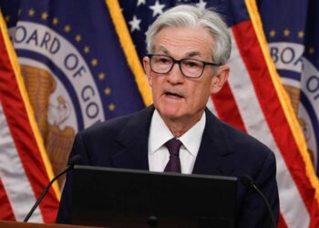 Fed Başkanı Powell, Faiz İndirimleri Konusundaki "Bekle-Gör" Yaklaşımını Sürdürdü