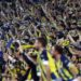 Fenerbahçe Taraftarını Ayağa Kaldıran Pankart! 'Bir Yönetici Dur Demedi mi?'