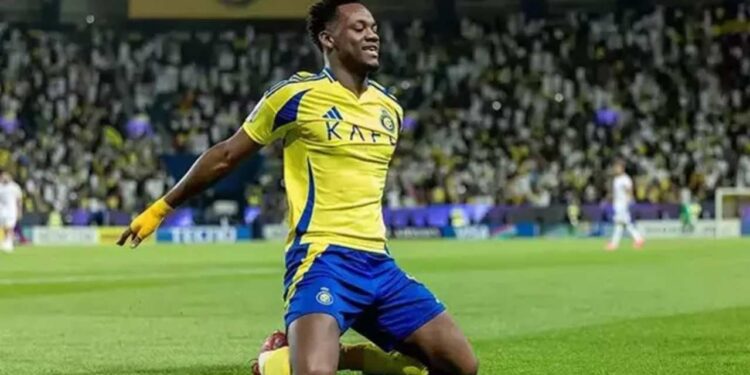 Fenerbahçe'de Sıcak Saatler! Jhon Duran İçin İstanbul'a Geldi