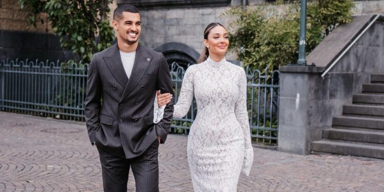 Fenerbahçeli Futbolcu Levent Mercan Nikah Masasına Oturdu