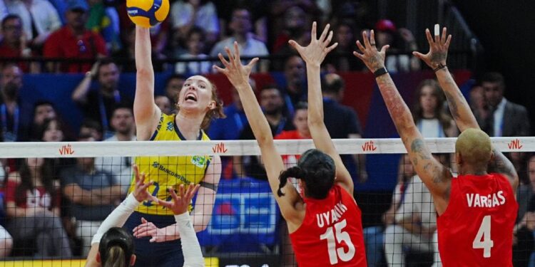 Filenin Sultanları İlk Kez Mağlup: Brezilya Engeline Takıldılar